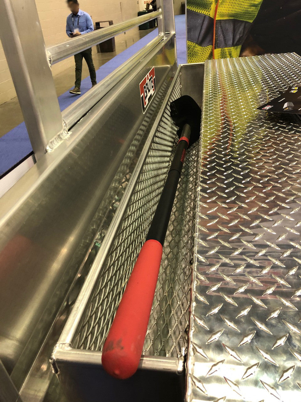 Mesh basket for tools in tool box for commercial vehicles