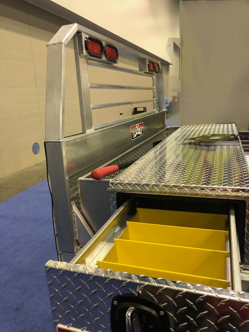 Close up of pull out drawer with movable dividers