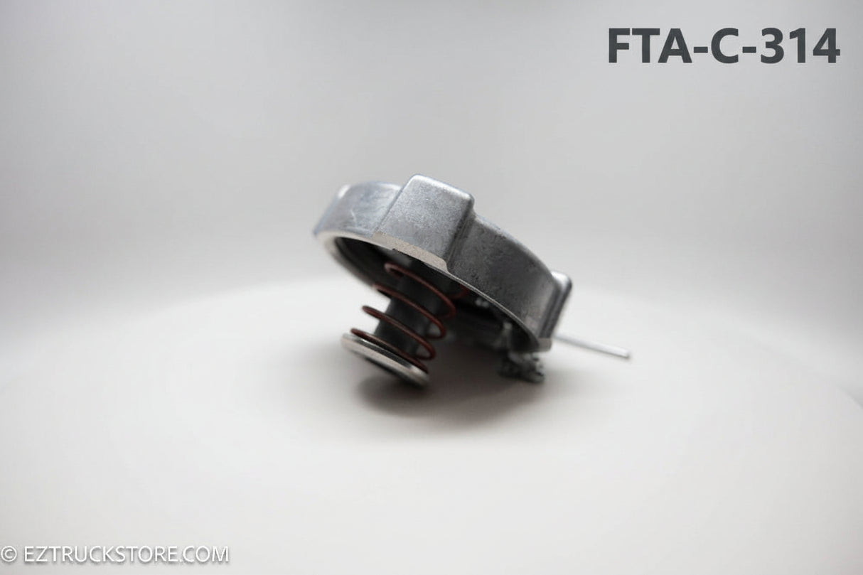Kenworth Fuel Cap with pressure relief