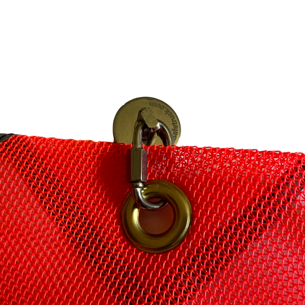 
                  
                    close of flag mag with quick link on a max duty truck safety flag
                  
                